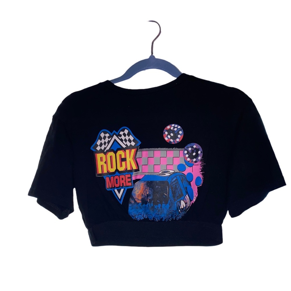 Cropped Graphic Tee with elastic waist band Size M